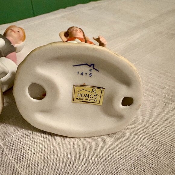 Vintage Homco Amish Farm Boy & Girl with Duck Rooster & Basket Eggs #1415 - Picture 7 of 8
